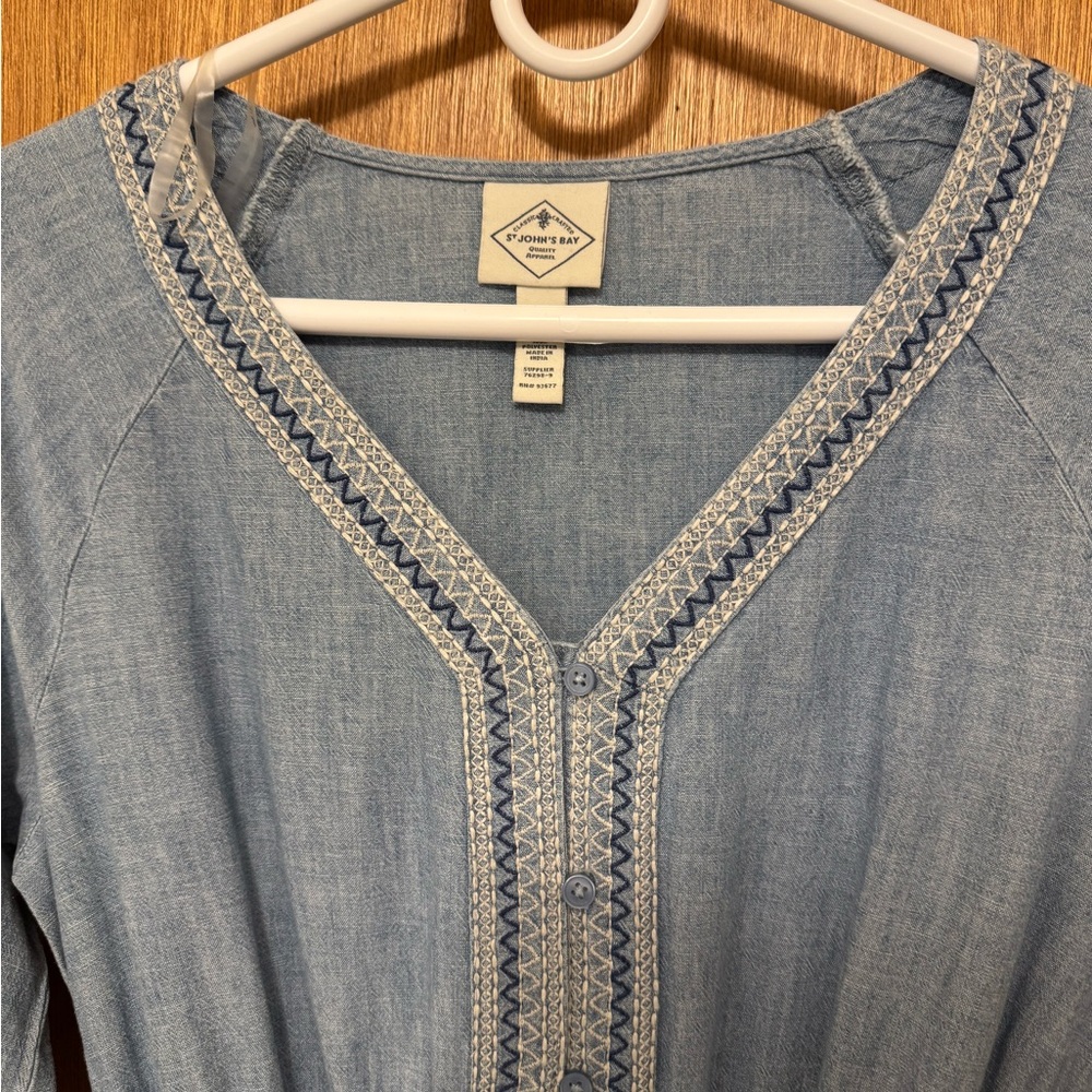 Sz XS St John’s Bay tiered button down embroidered midi dress Blue Chambray NWT🐸 - Picture 10 of 10